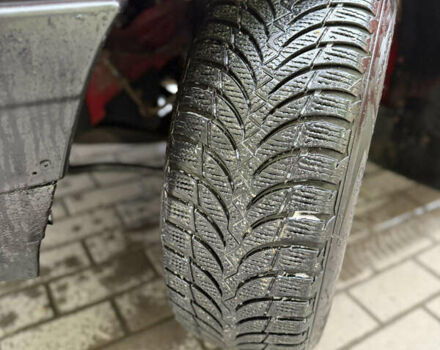 Красный Ауди 100, объемом двигателя 0 л и пробегом 300 тыс. км за 1200 $, фото 7 на Automoto.ua