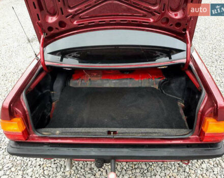 Червоний Ауді 100, об'ємом двигуна 2 л та пробігом 258 тис. км за 1700 $, фото 4 на Automoto.ua