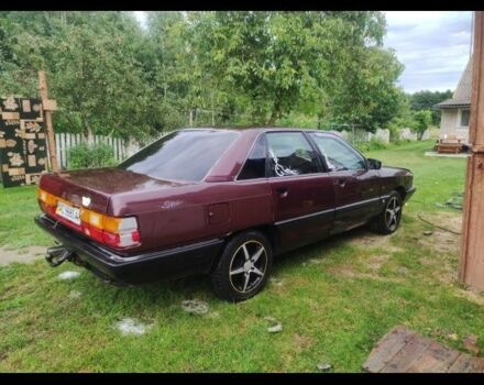 Красный Ауди 100, объемом двигателя 0 л и пробегом 320 тыс. км за 900 $, фото 2 на Automoto.ua