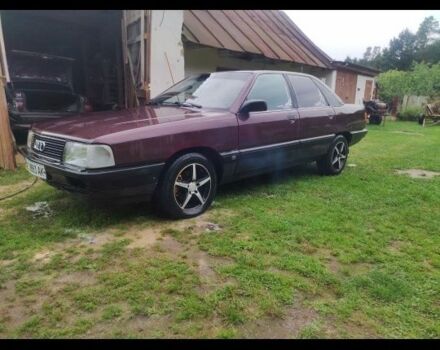 Красный Ауди 100, объемом двигателя 0 л и пробегом 320 тыс. км за 900 $, фото 1 на Automoto.ua