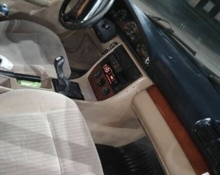 Красный Ауди 100, объемом двигателя 2.3 л и пробегом 270 тыс. км за 2700 $, фото 5 на Automoto.ua