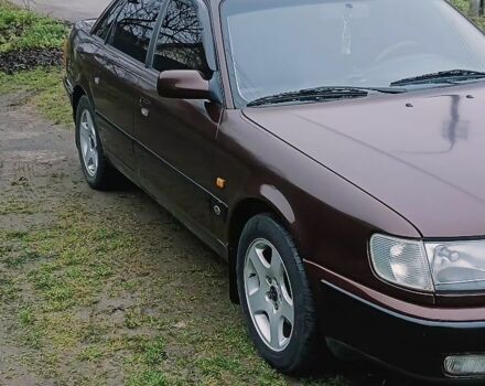 Красный Ауди 100, объемом двигателя 2.3 л и пробегом 289 тыс. км за 3000 $, фото 1 на Automoto.ua