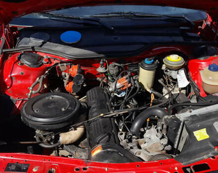 Красный Ауди 100, объемом двигателя 2 л и пробегом 250 тыс. км за 2299 $, фото 4 на Automoto.ua