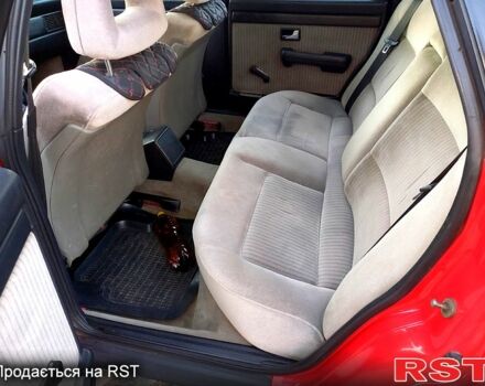 Красный Ауди 100, объемом двигателя 2 л и пробегом 230 тыс. км за 2550 $, фото 4 на Automoto.ua
