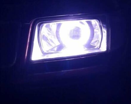 Красный Ауди 100, объемом двигателя 2.8 л и пробегом 300 тыс. км за 3900 $, фото 1 на Automoto.ua