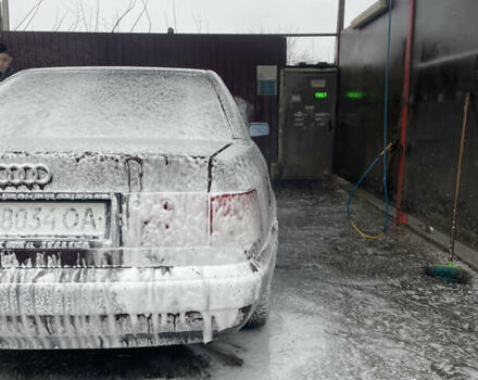 Красный Ауди 100, объемом двигателя 2.31 л и пробегом 328 тыс. км за 1300 $, фото 1 на Automoto.ua