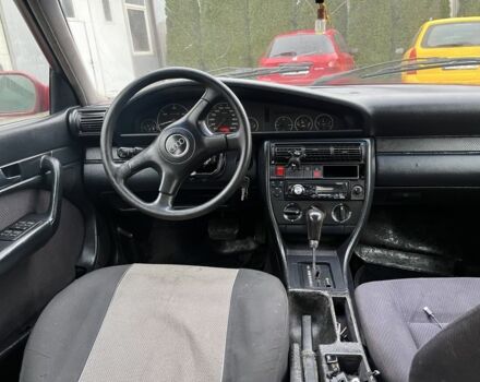 Красный Ауди 100, объемом двигателя 2.3 л и пробегом 400 тыс. км за 2250 $, фото 4 на Automoto.ua