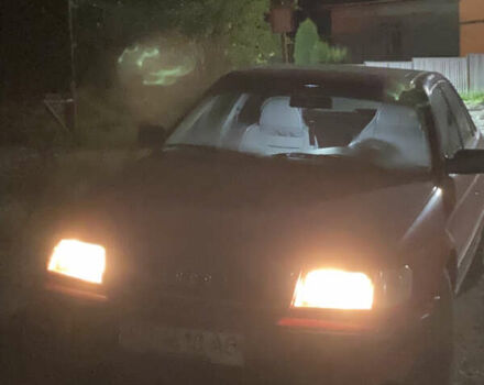 Червоний Ауді 100, об'ємом двигуна 1.8 л та пробігом 300 тис. км за 1700 $, фото 1 на Automoto.ua