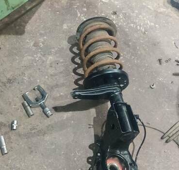 Красный Ауди 100, объемом двигателя 2.6 л и пробегом 407 тыс. км за 5000 $, фото 19 на Automoto.ua