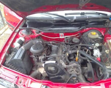 Красный Ауди 100, объемом двигателя 2 л и пробегом 400 тыс. км за 3300 $, фото 5 на Automoto.ua