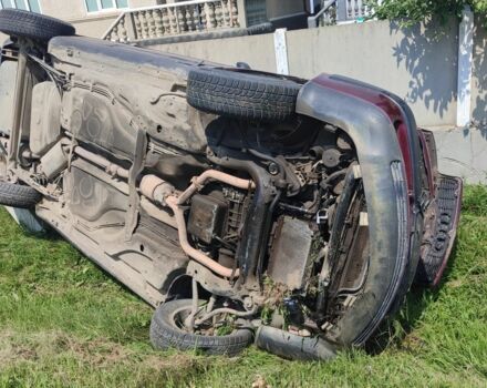 Красный Ауди 100, объемом двигателя 2.7 л и пробегом 353 тыс. км за 693 $, фото 6 на Automoto.ua