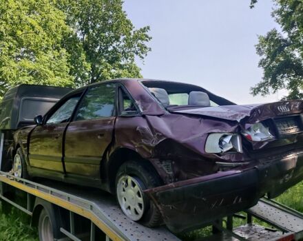 Красный Ауди 100, объемом двигателя 2.7 л и пробегом 353 тыс. км за 693 $, фото 3 на Automoto.ua