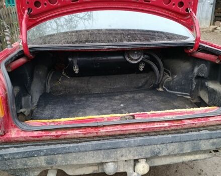 Красный Ауди 100, объемом двигателя 2 л и пробегом 3 тыс. км за 1500 $, фото 3 на Automoto.ua