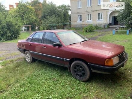 Ауді 100 1983 у Володимир-Волинський на Automoto.ua Червоний Ауді 100, об'ємом двигуна 1.8 л та пробігом 360 тис. км за 1350 $, фото 1 на Automoto.ua