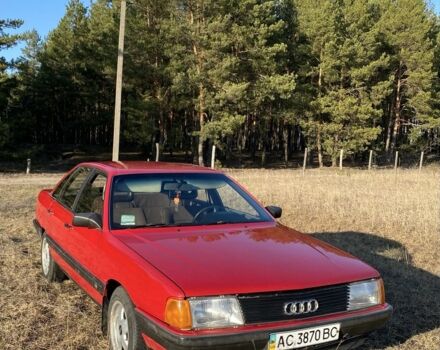 Красный Ауди 100, объемом двигателя 1.8 л и пробегом 185 тыс. км за 1300 $, фото 1 на Automoto.ua