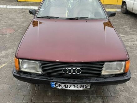 Ауди 100 1987 в Луцке на Automoto.ua Красный Ауди 100, объемом двигателя 1.8 л и пробегом 450 тыс. км за 1100 $, фото 1 на Automoto.ua