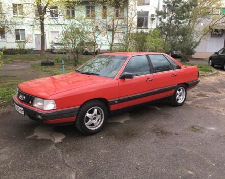 Красный Ауди 100, объемом двигателя 2 л и пробегом 250 тыс. км за 3200 $, фото 1 на Automoto.ua
