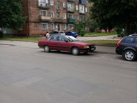 Ауди 100 1987 в Нововолынск на Automoto.ua Красный Ауди 100, объемом двигателя 1.8 л и пробегом 600 тыс. км за 1500 $, фото 1 на Automoto.ua