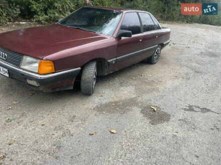 Красный Ауди 100, объемом двигателя 2 л и пробегом 200 тыс. км за 1400 $, фото 1 на Automoto.ua
