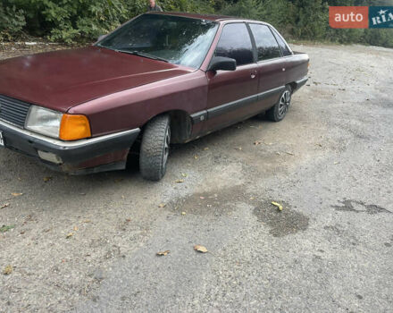 Красный Ауди 100, объемом двигателя 2 л и пробегом 200 тыс. км за 1400 $, фото 1 на Automoto.ua
