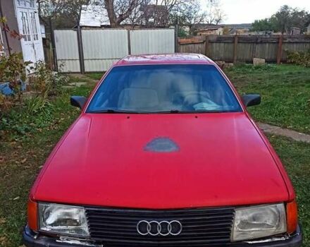 Красный Ауди 100, объемом двигателя 1.8 л и пробегом 300 тыс. км за 1300 $, фото 1 на Automoto.ua