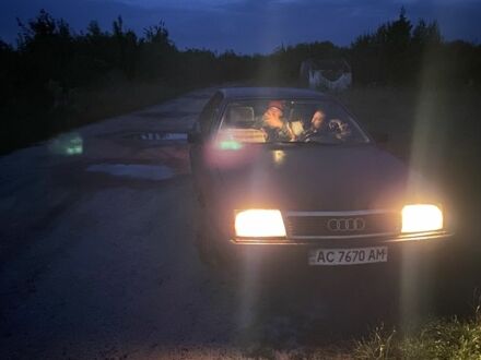 Ауди 100 1988 в Полонном на Automoto.ua Красный Ауди 100, объемом двигателя 1.8 л и пробегом 1000 тыс. км за 850 $, фото 1 на Automoto.ua