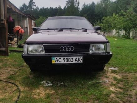Красный Ауди 100, объемом двигателя 0 л и пробегом 320 тыс. км за 900 $, фото 1 на Automoto.ua