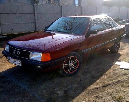 Красный Ауди 100, объемом двигателя 1.8 л и пробегом 352 тыс. км за 2100 $, фото 1 на Automoto.ua