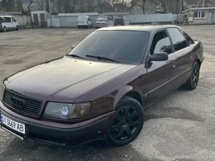 Красный Ауди 100, объемом двигателя 2.3 л и пробегом 450 тыс. км за 3100 $, фото 1 на Automoto.ua