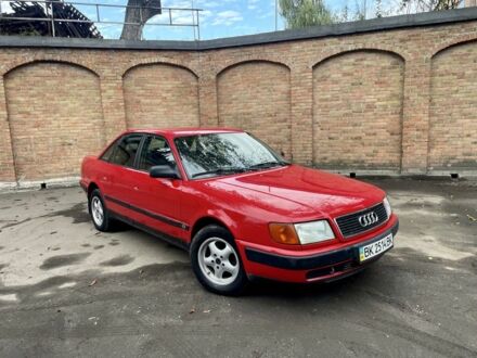 Красный Ауди 100, объемом двигателя 2 л и пробегом 300 тыс. км за 2700 $, фото 1 на Automoto.ua