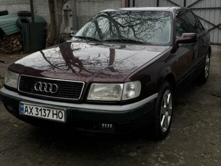 Красный Ауди 100, объемом двигателя 2.8 л и пробегом 495 тыс. км за 1700 $, фото 1 на Automoto.ua