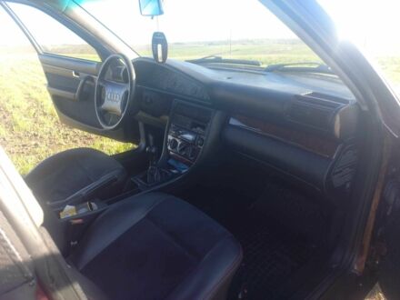 Ауди 100 1993 в Ровно на Automoto.ua Красный Ауди 100, объемом двигателя 2 л и пробегом 410 тыс. км за 3000 $, фото 1 на Automoto.ua