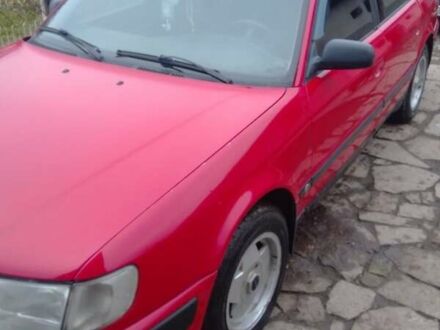 Красный Ауди 100, объемом двигателя 2 л и пробегом 400 тыс. км за 3300 $, фото 1 на Automoto.ua