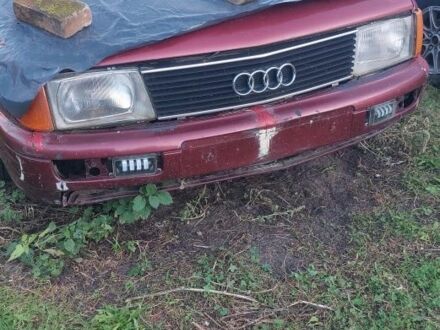 Красный Ауди 100, объемом двигателя 2 л и пробегом 250 тыс. км за 430 $, фото 1 на Automoto.ua