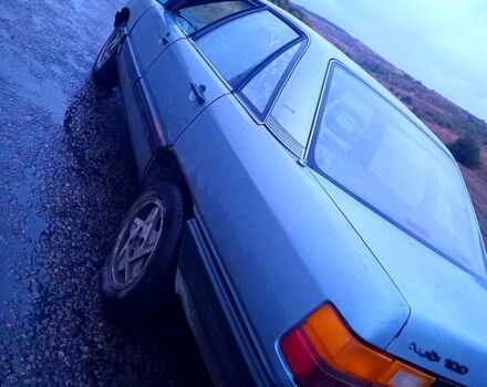 Ауди 100, объемом двигателя 1.8 л и пробегом 0 тыс. км за 1050 $, фото 3 на Automoto.ua