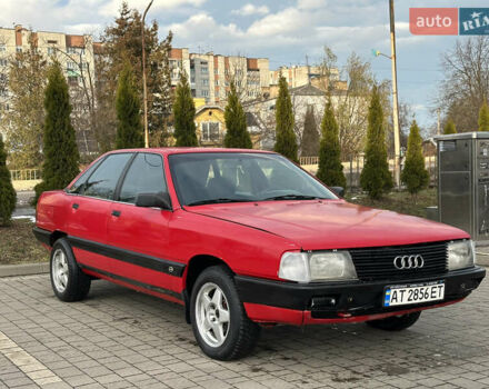 Ауди 100, объемом двигателя 1.8 л и пробегом 300 тыс. км за 1100 $, фото 3 на Automoto.ua