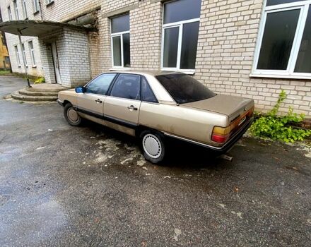 Ауди 100, объемом двигателя 2.3 л и пробегом 300 тыс. км за 1300 $, фото 2 на Automoto.ua