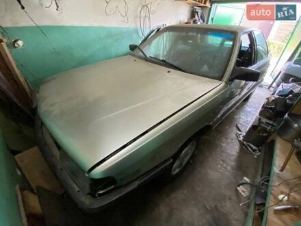 Ауди 100 1986 в Днепре (Днепропетровске) на Automoto.ua Ауди 100, объемом двигателя 2.2 л и пробегом 300 тыс. км за 1300 $, фото 1 на Automoto.ua