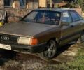 Желтый Ауди 100, объемом двигателя 1.8 л и пробегом 400 тыс. км за 350 $, фото 1 на Automoto.ua