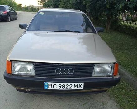 Желтый Ауди 100, объемом двигателя 2 л и пробегом 431 тыс. км за 1200 $, фото 4 на Automoto.ua