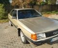 Желтый Ауди 100, объемом двигателя 1.8 л и пробегом 350 тыс. км за 999 $, фото 1 на Automoto.ua
