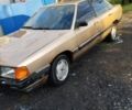 Желтый Ауди 100, объемом двигателя 2 л и пробегом 300 тыс. км за 800 $, фото 1 на Automoto.ua