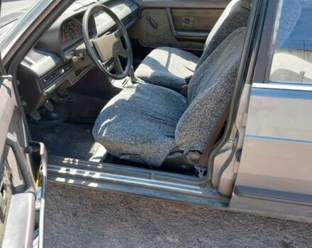 Серый Ауди 100, объемом двигателя 2.2 л и пробегом 354 тыс. км за 1200 $, фото 17 на Automoto.ua