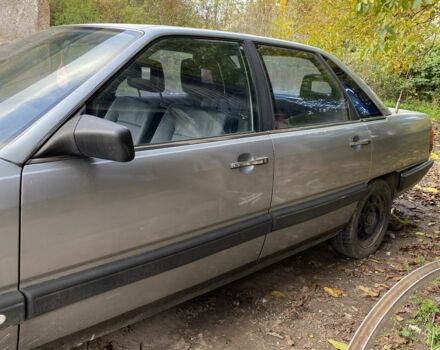 Серый Ауди 100, объемом двигателя 2.2 л и пробегом 307 тыс. км за 1600 $, фото 4 на Automoto.ua