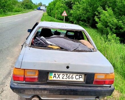 Серый Ауди 100, объемом двигателя 1.8 л и пробегом 111 тыс. км за 500 $, фото 3 на Automoto.ua