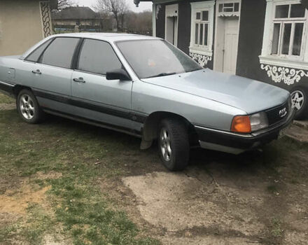 Сірий Ауді 100, об'ємом двигуна 1.8 л та пробігом 200 тис. км за 1100 $, фото 6 на Automoto.ua