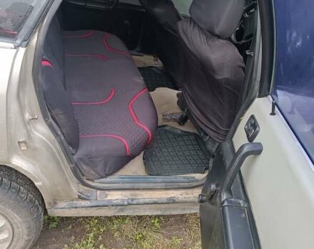 Сірий Ауді 100, об'ємом двигуна 1.8 л та пробігом 365 тис. км за 300 $, фото 2 на Automoto.ua