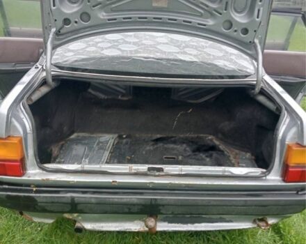 Серый Ауди 100, объемом двигателя 1.8 л и пробегом 306 тыс. км за 800 $, фото 7 на Automoto.ua