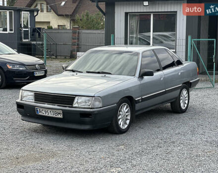 Серый Ауди 100, объемом двигателя 1.76 л и пробегом 380 тыс. км за 2150 $, фото 2 на Automoto.ua