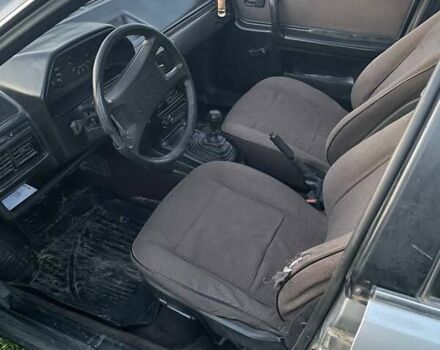 Серый Ауди 100, объемом двигателя 1.8 л и пробегом 306 тыс. км за 1100 $, фото 5 на Automoto.ua